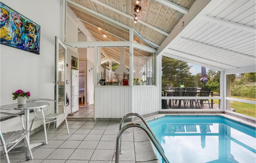 Beautiful Home In Bindslev With 4 Bedrooms, Wifi And Indoor Swimming Pool photo 2