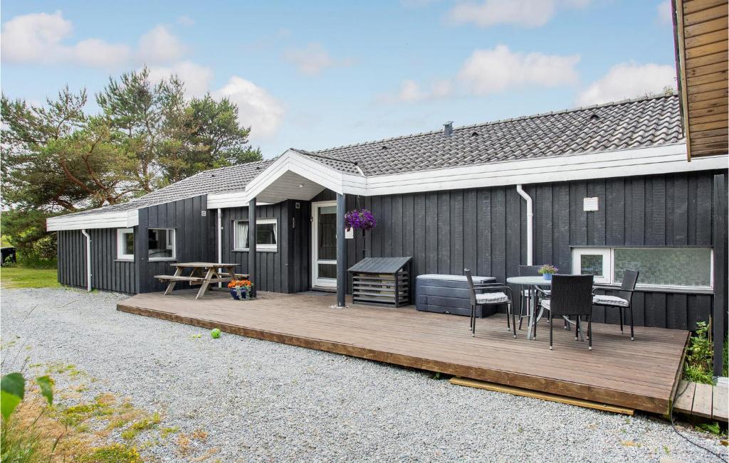 Beautiful Home In Bindslev With 4 Bedrooms, Wifi And Indoor Swimming Pool photo 4