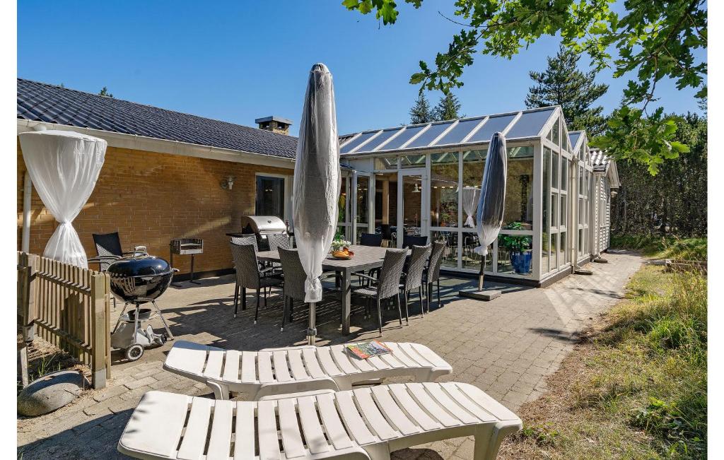 Beautiful Home In Blvand With 6 Bedrooms, Sauna And Wifi photo 3