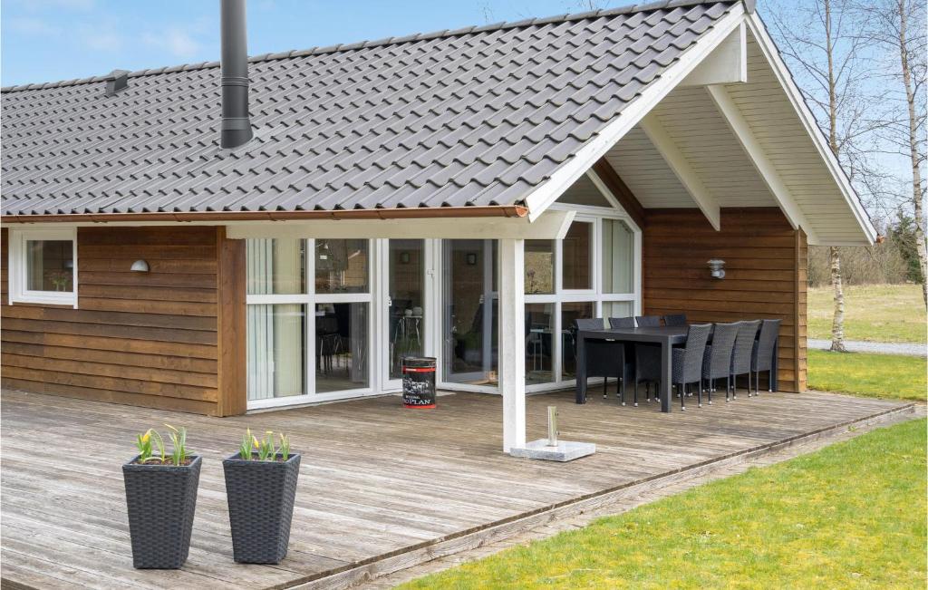 Amazing Home In Hovborg With 4 Bedrooms, Sauna And Wifi photo 4