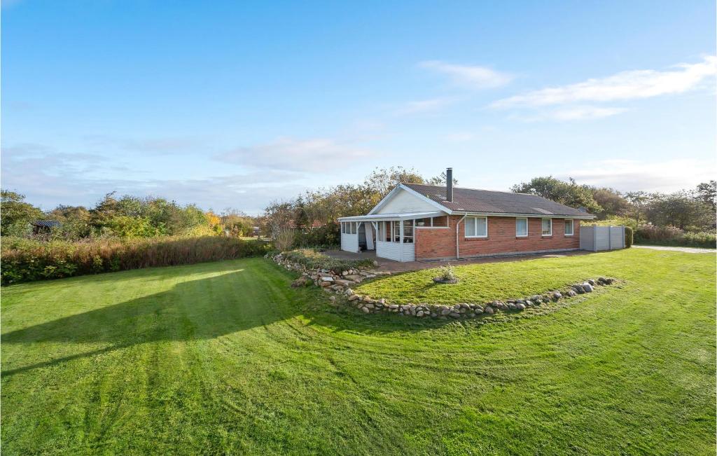 Nice Home In Vinderup With 3 Bedrooms And Wifi photo 1