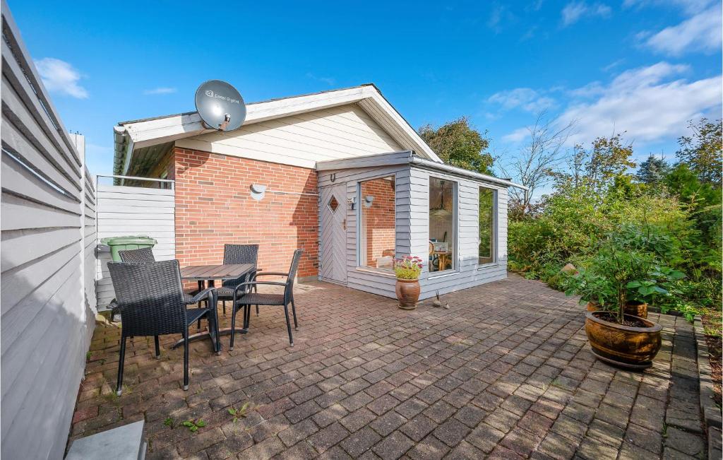 Nice Home In Vinderup With 3 Bedrooms And Wifi photo 2