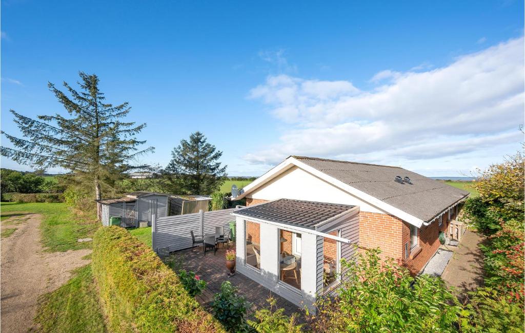 Nice Home In Vinderup With 3 Bedrooms And Wifi photo 3