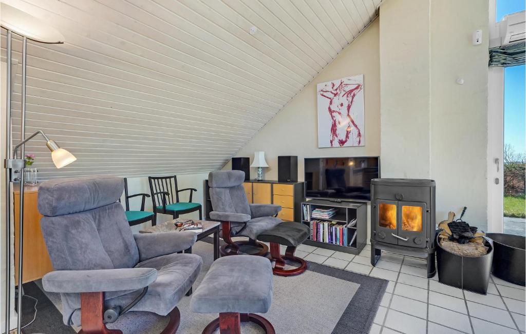 Awesome Home In Struer With Wifi And 3 Bedrooms photo 3