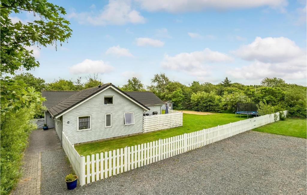 Beautiful Home In Vinderup With 7 Bedrooms, Wifi And Indoor Swimming Pool