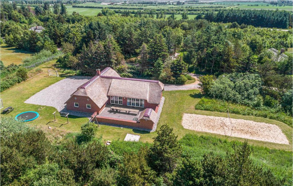 Nice Home In Ulfborg With 6 Bedrooms, Sauna And Wifi
