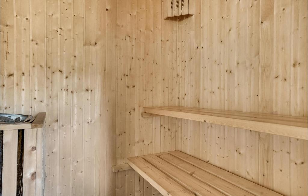 Stunning Home In Give With 3 Bedrooms, Sauna And Wifi photo 3