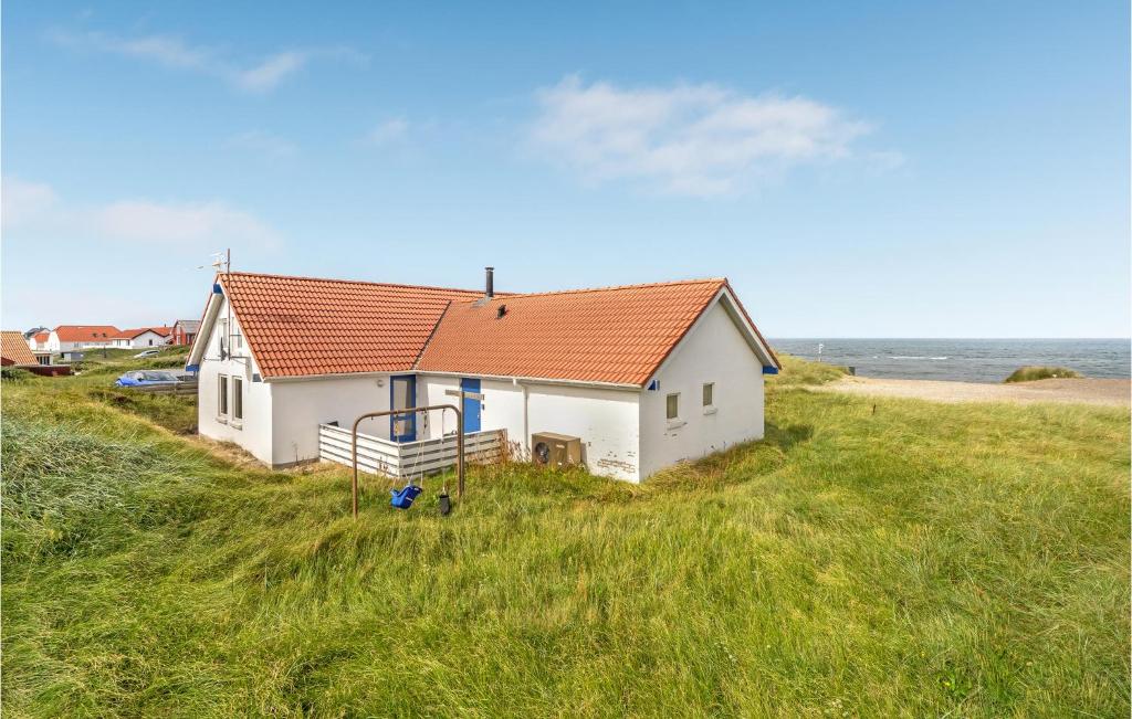 Awesome Home In Frstrup With 4 Bedrooms, Wifi And Swimming Pool