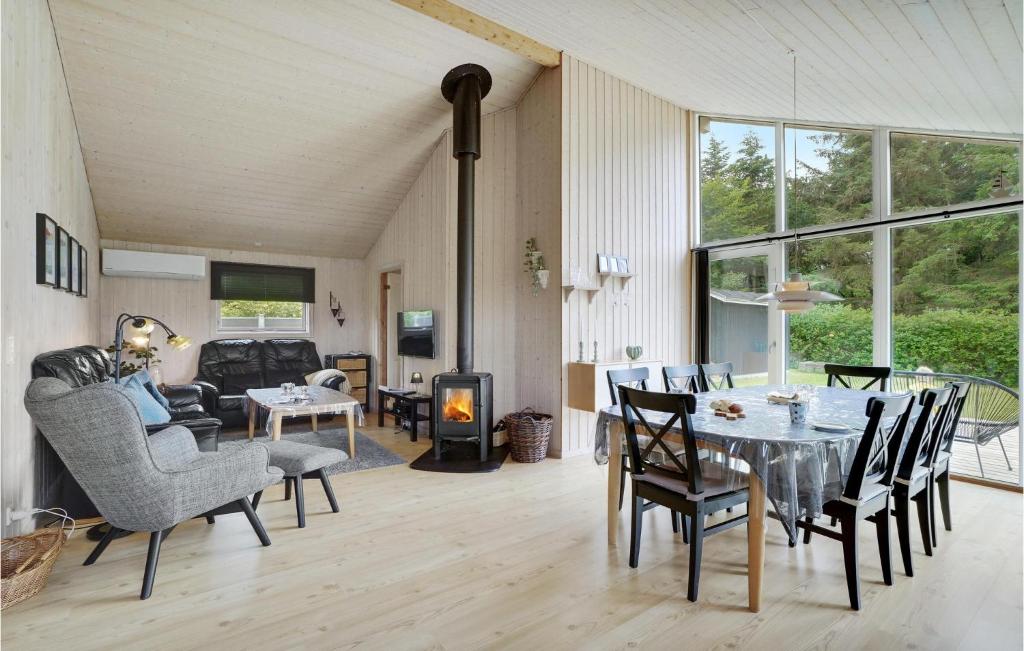 Stunning Home In Fars With 3 Bedrooms, Sauna And Wifi photo 2
