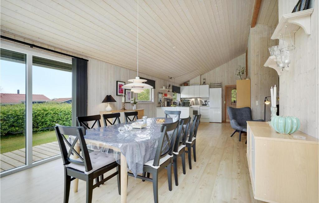 Stunning Home In Fars With 3 Bedrooms, Sauna And Wifi photo 3