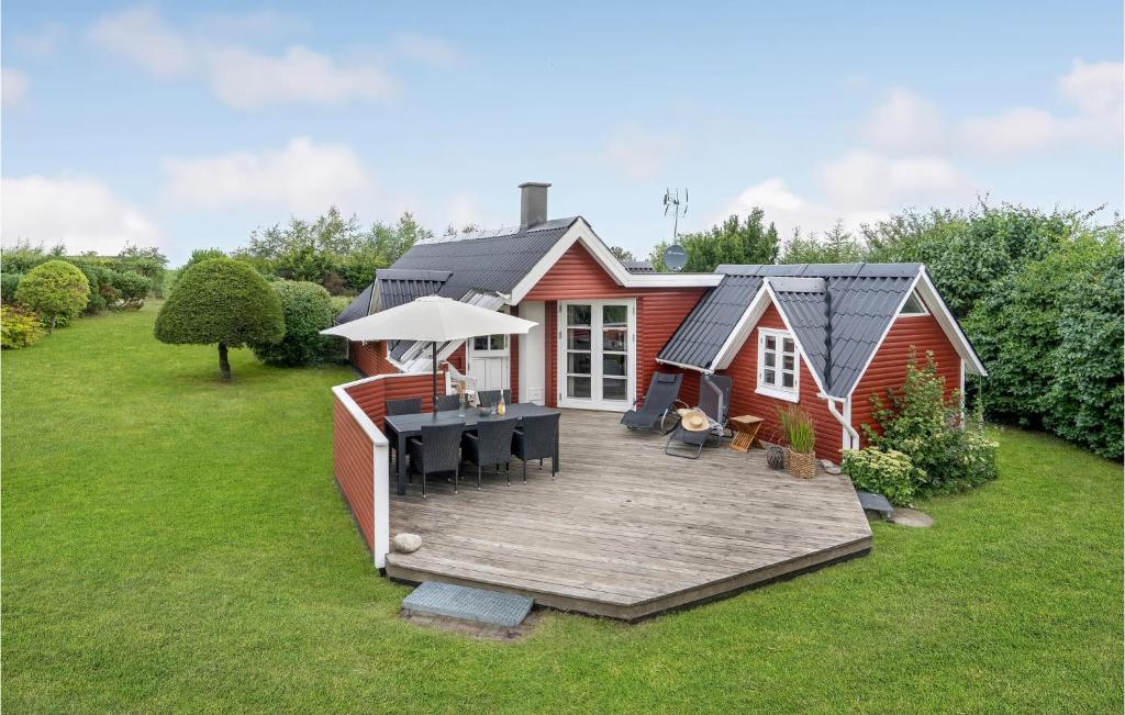 Beautiful Home In Glesborg With 3 Bedrooms