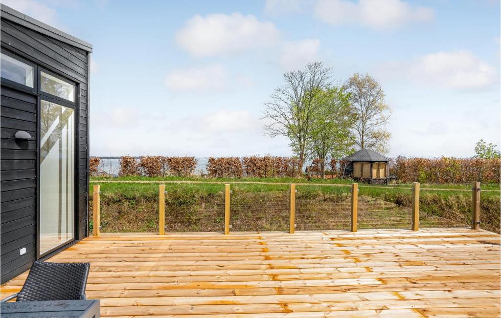 Awesome Home In Sjlund With 3 Bedrooms And Wifi photo 4