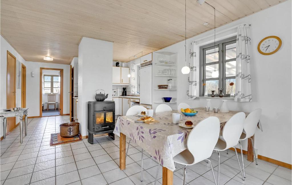 Stunning Home In Dannemare With 3 Bedrooms And Wifi photo 2
