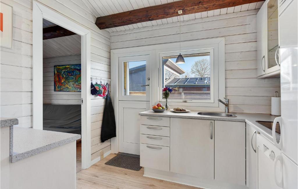 Awesome Home In Bjert With 3 Bedrooms And Wifi photo 2