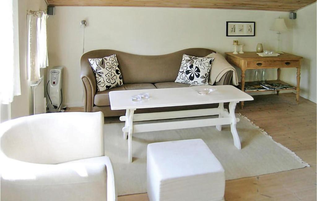 Nice Home In Lundby With 3 Bedrooms And Wifi photo 2
