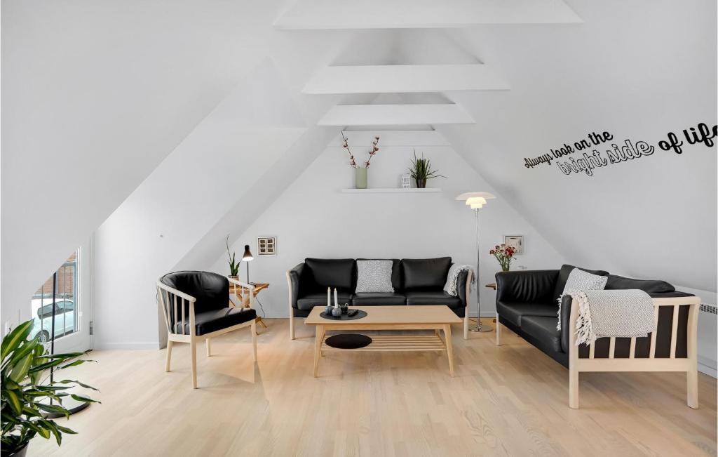 Awesome Apartment In Blvand With 2 Bedrooms, Sauna And Wifi photo 3