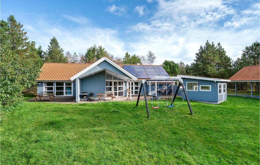 Awesome Home In Jerup With 4 Bedrooms, Sauna And Private Swimming Pool photo 4