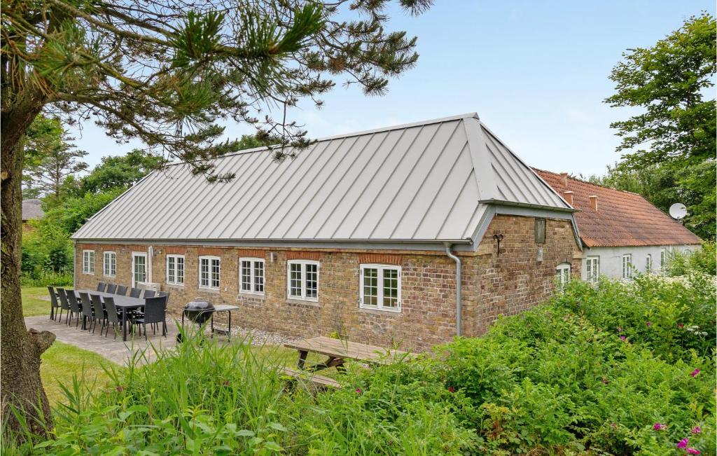 Nice Home In Ulfborg With 7 Bedrooms, Sauna And Wifi photo 4