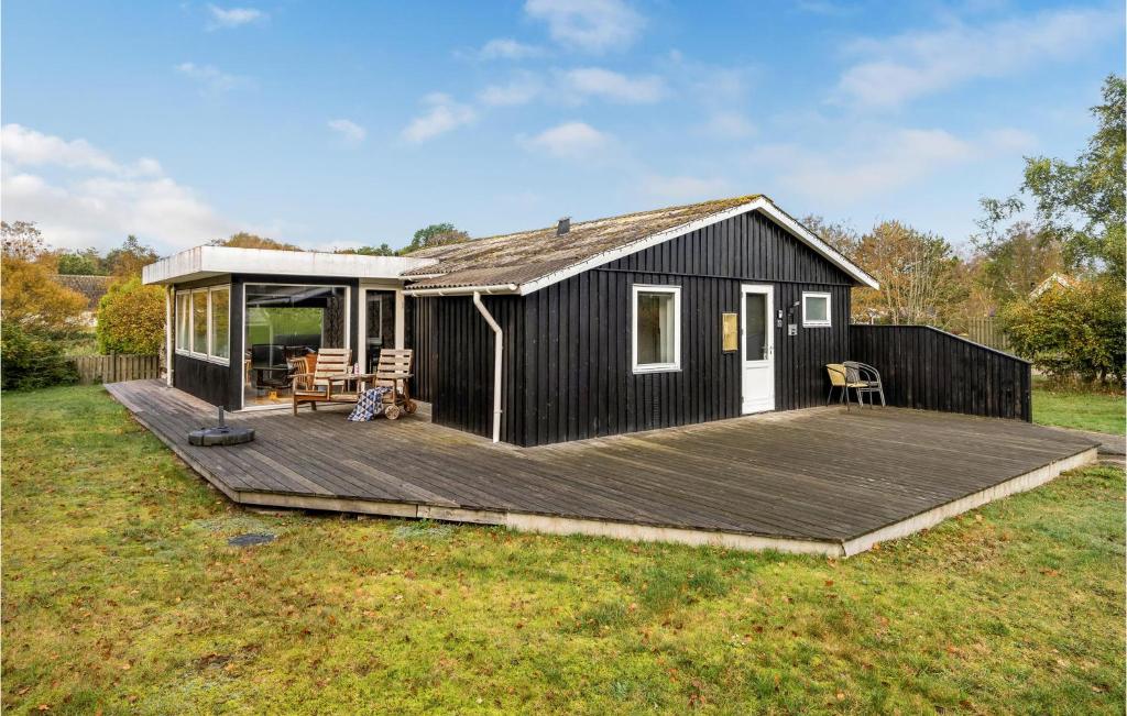 Awesome Home In Hals With 3 Bedrooms And Wifi