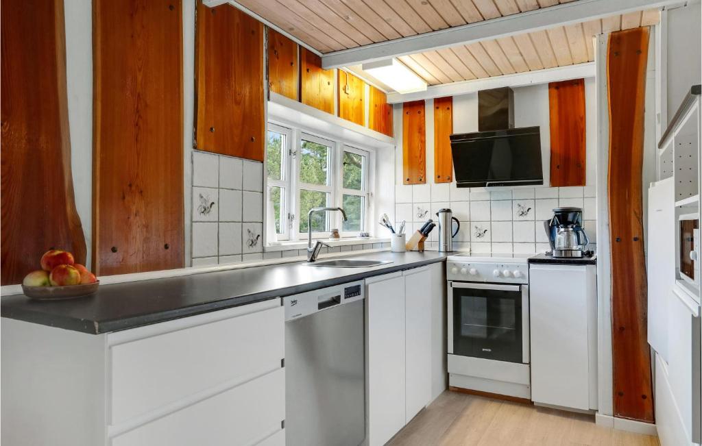Awesome Home In Ls With Wifi And 3 Bedrooms photo 1