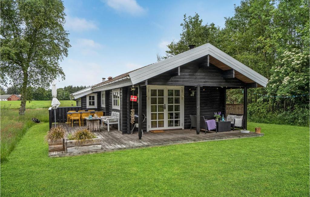 Beautiful Home In Strandby With 2 Bedrooms And Wifi