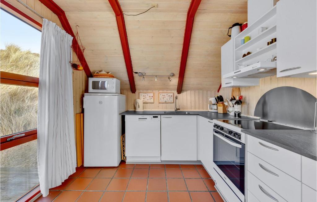 Beautiful Home In Hvide Sande With 3 Bedrooms And Sauna photo 3