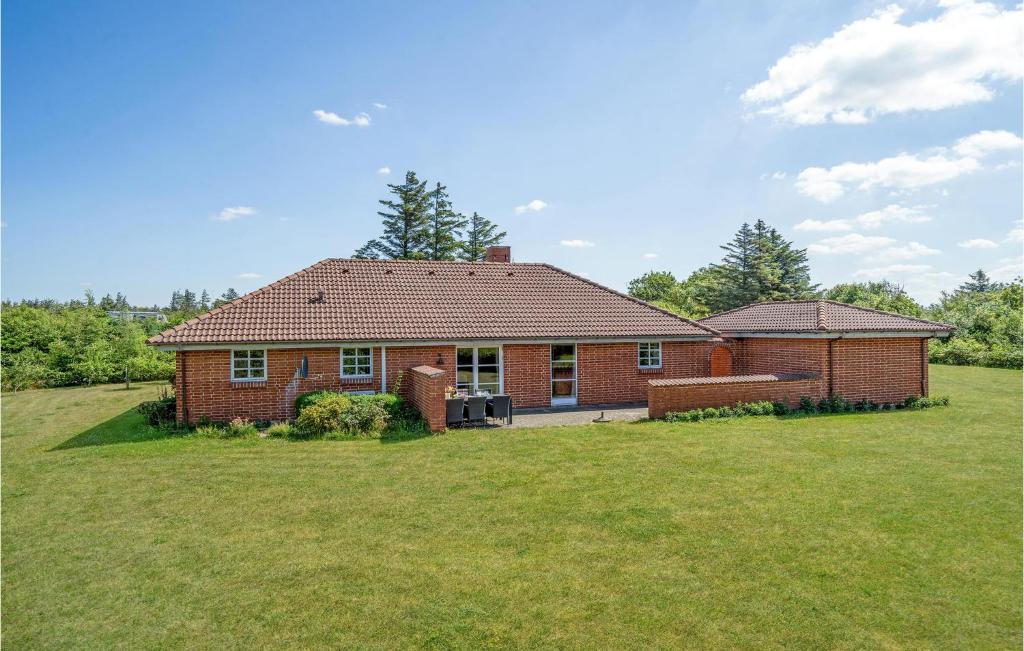 Nice Home In Ulfborg With Sauna, 4 Bedrooms And Wifi