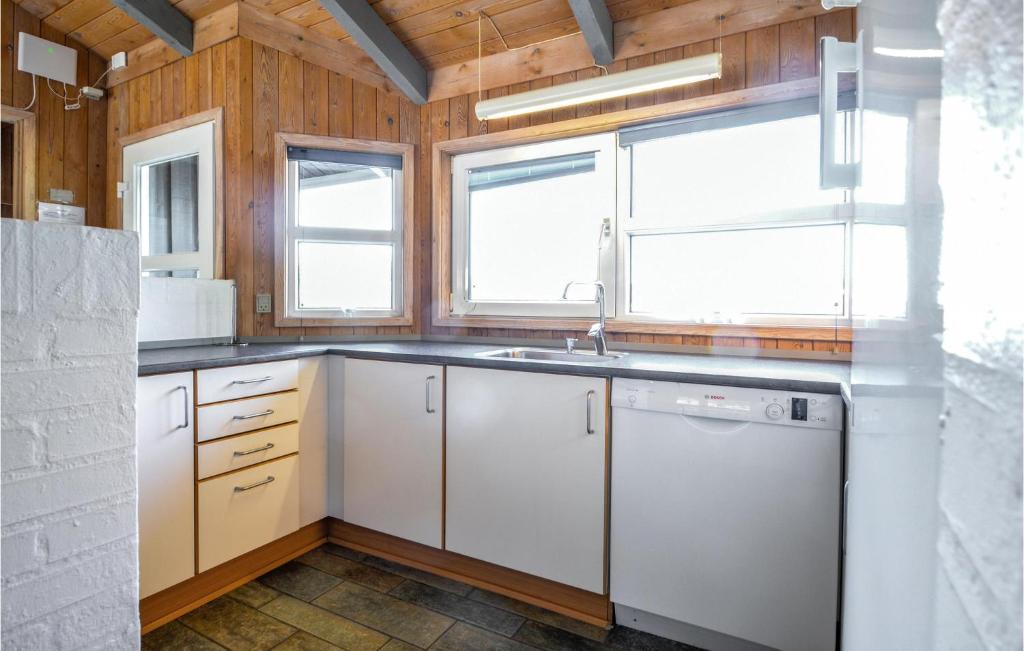 Beautiful Home In Fjerritslev With Sauna, Wifi And Indoor Swimming Pool photo 4