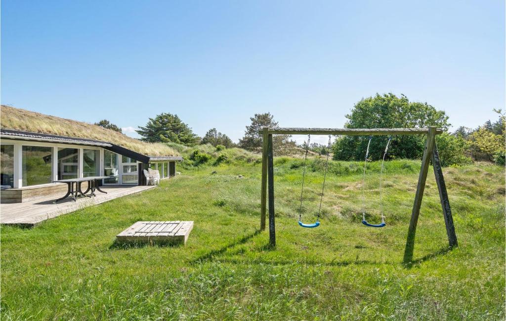 Beautiful Home In Blokhus With 4 Bedrooms, Wifi And Indoor Swimming Pool photo 3