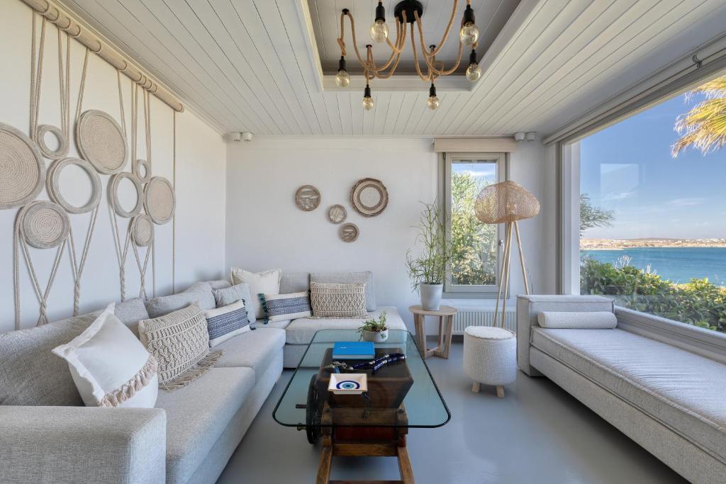 Amalgam Homes Paros Beachfront Villa photo 3