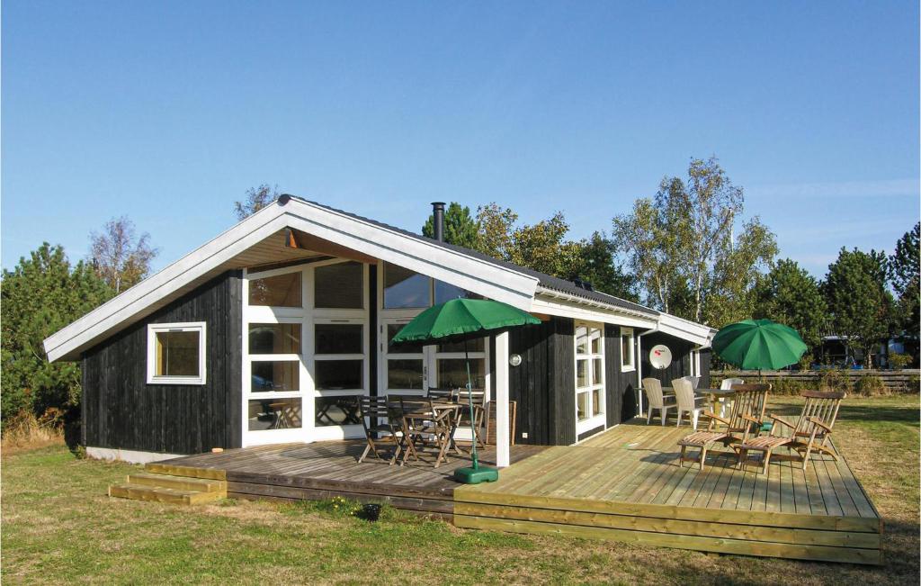 Nice Home In Rdby With 4 Bedrooms, Sauna And Wifi
