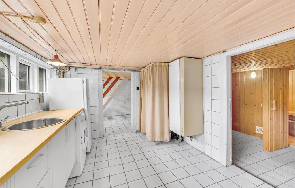 Stunning Home In Ulfborg With 3 Bedrooms, Wifi And Sauna photo 1