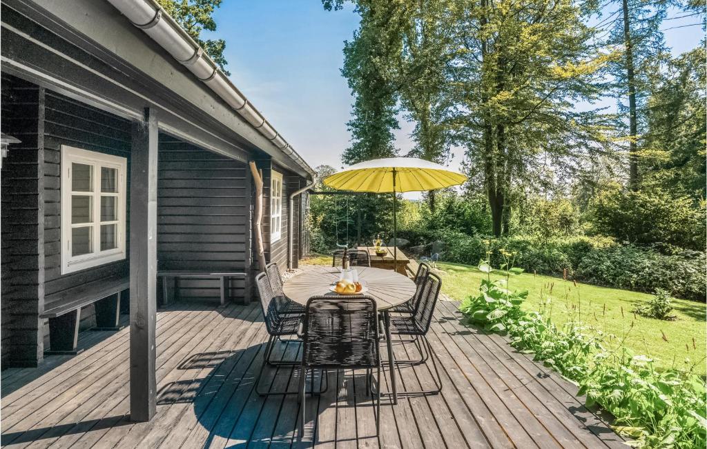Nice Home In Krus With 2 Bedrooms And Wifi photo 4