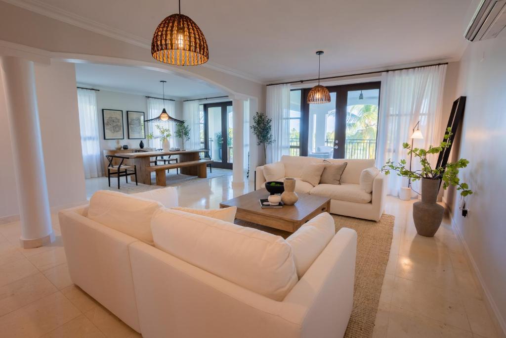 The Country Club Residences at Grand Reserve photo 4