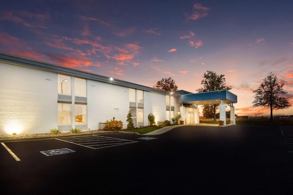 SureStay Plus Hotel by Best Western Jasper photo 3