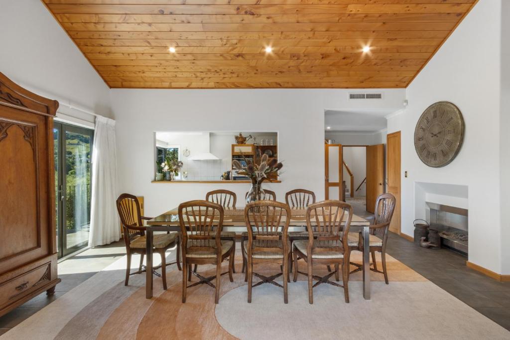 Hikanui Haven - Havelock North Holiday Home photo 4