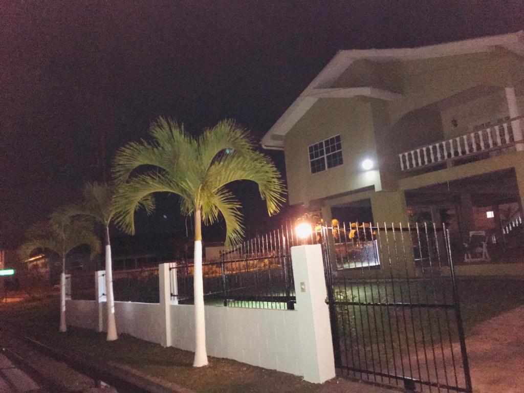 Ursula Guesthouse in Bon Accord photo 2