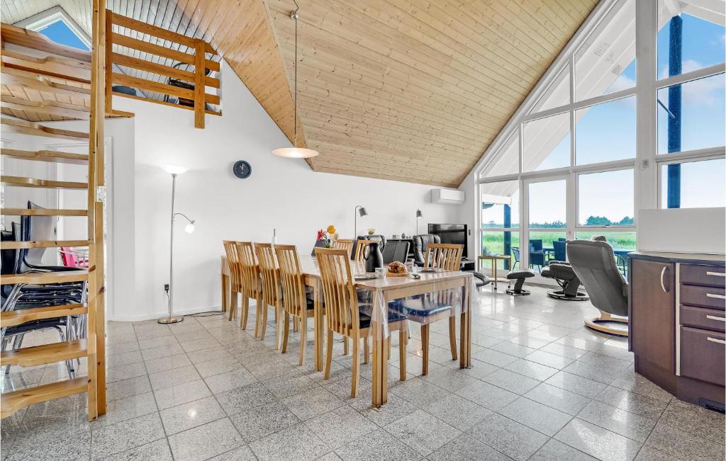 Beautiful Home In Rm With 6 Bedrooms, Sauna And Wifi photo 1