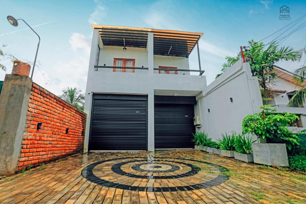 Urban Palm Villa