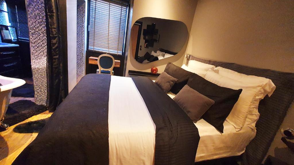 Côté mer au Vieux-Port Marseille proche Flamme olympique et Jeux olympiques 2024 appartement jusqu'à 6 personnes photo 4