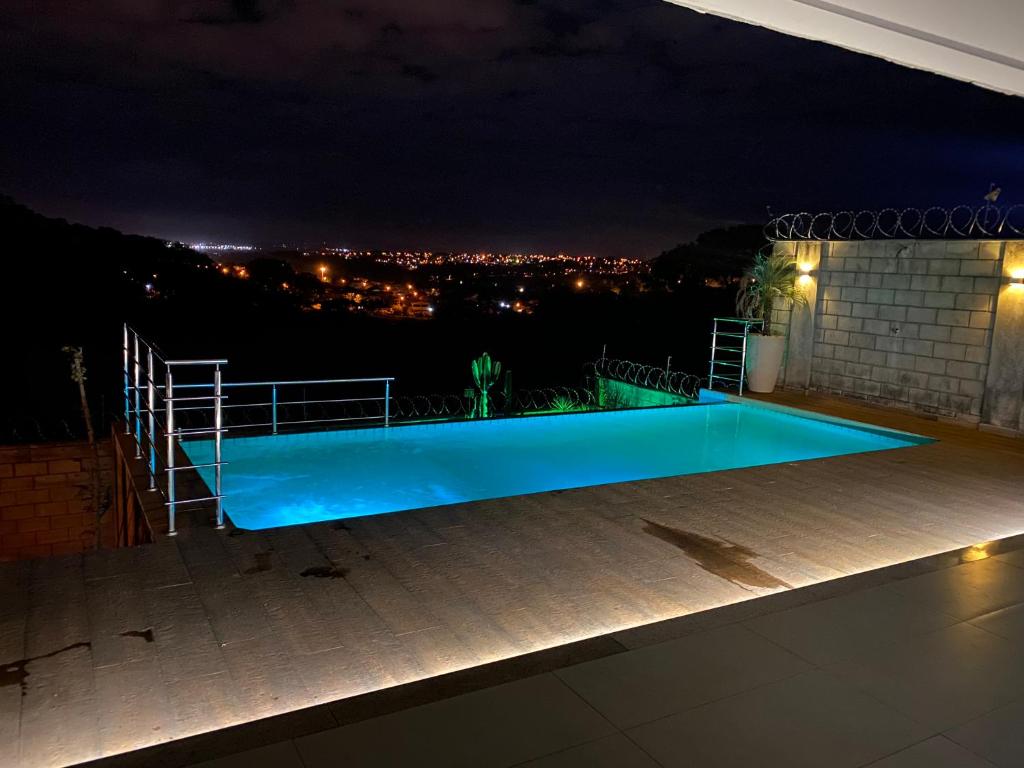 Sobrado piscina bem localizado 5 min do Flamboyant photo 4