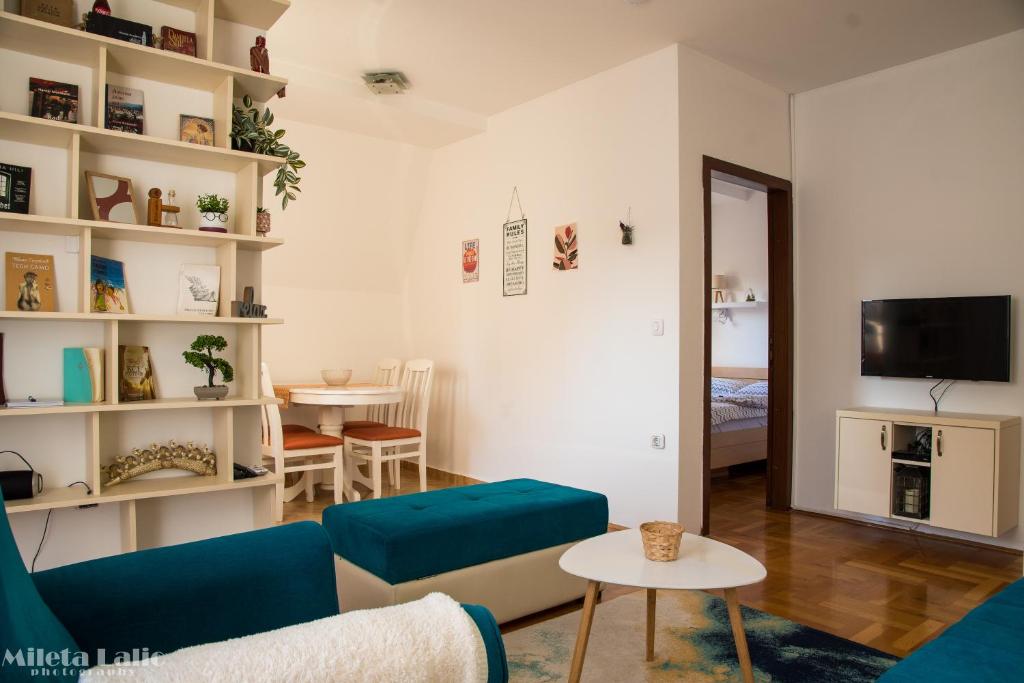 Sunny 412 apartment photo 2