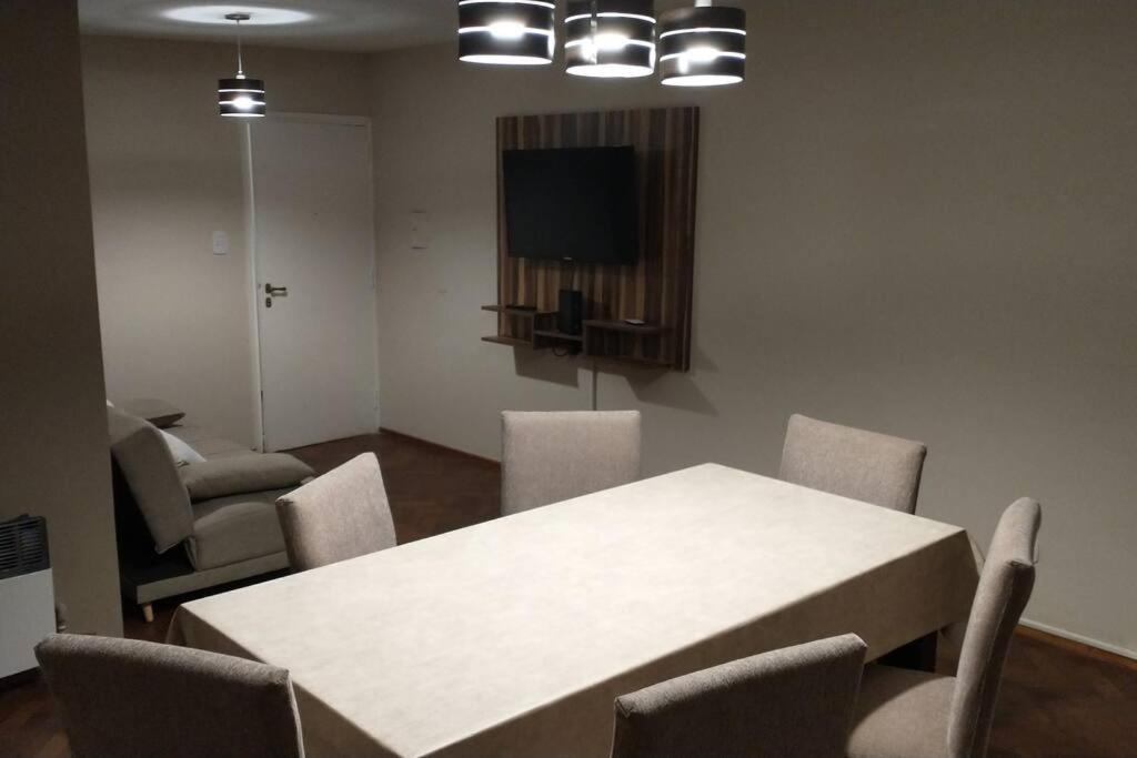 BONITO DEPARTAMENTO FRONTAL EN ZONA RESIDENCIAL - MeNdOzA photo 4