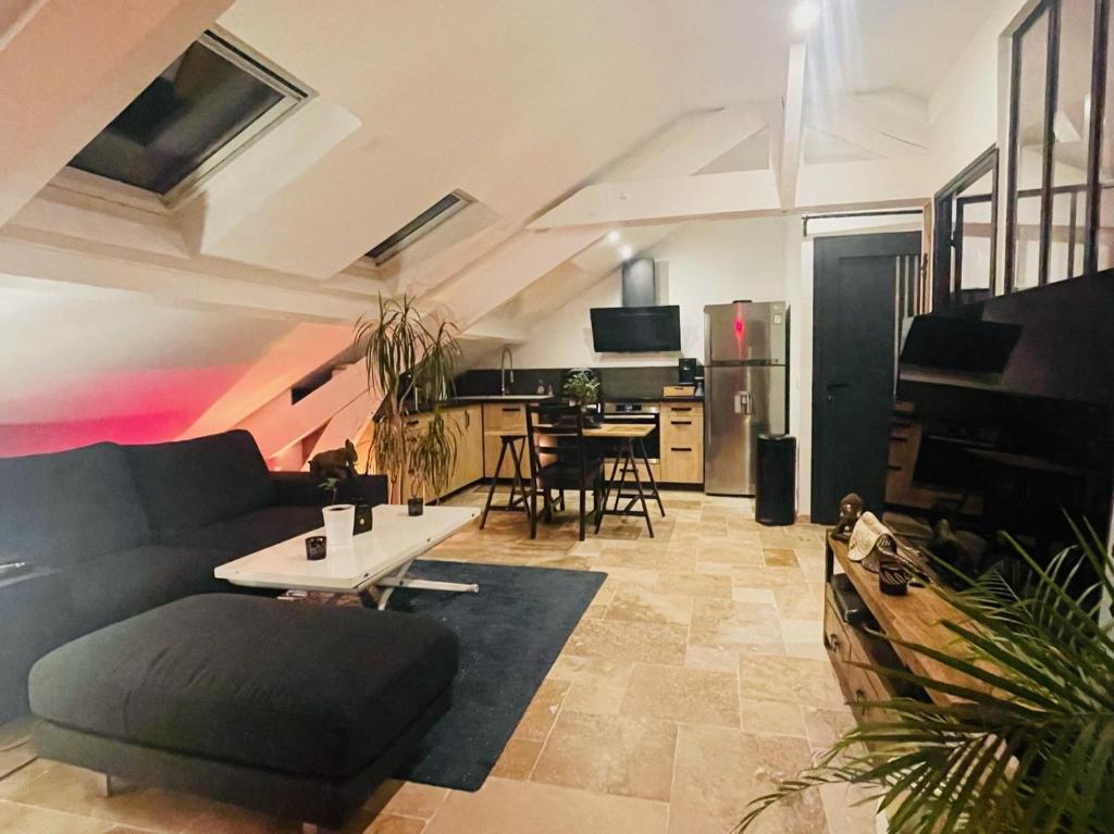 Studio sous combles avec prestation haut de gamme photo 1
