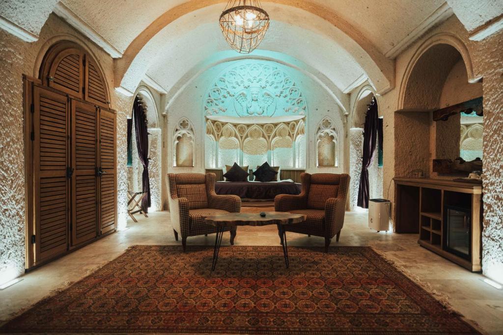 Hu of Cappadocia - Special Class photo 1