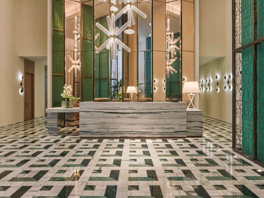 SLS LUX Brickell image