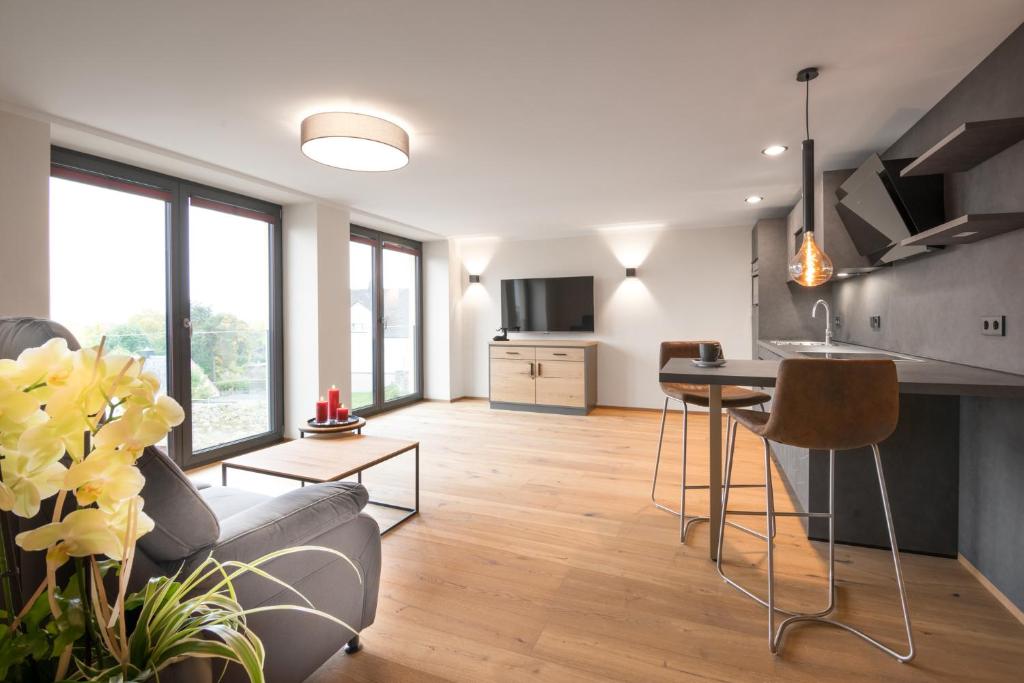 Chalet-Ferienwohnung Schlossblick, 51 qm, Wellness/Fitness/Sauna – Bergrödelhof photo 3