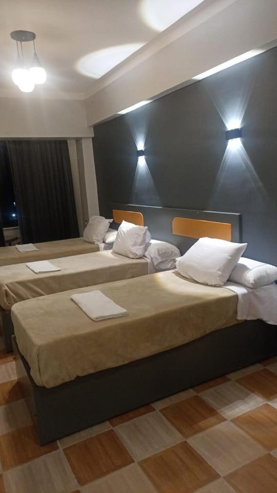 Royal Hotel photo 1