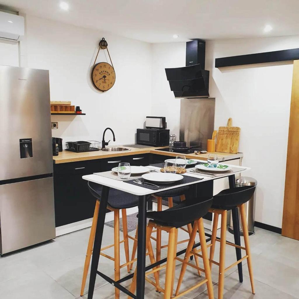 ô Langevin , Logement avec véhicule photo 2