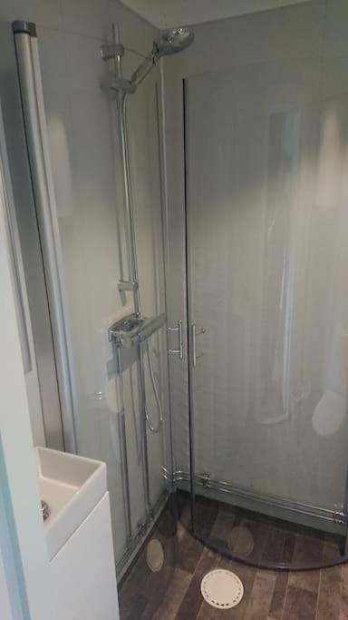 Nyrenoverad charmig gäststuga med sovloft i Järpen photo 2
